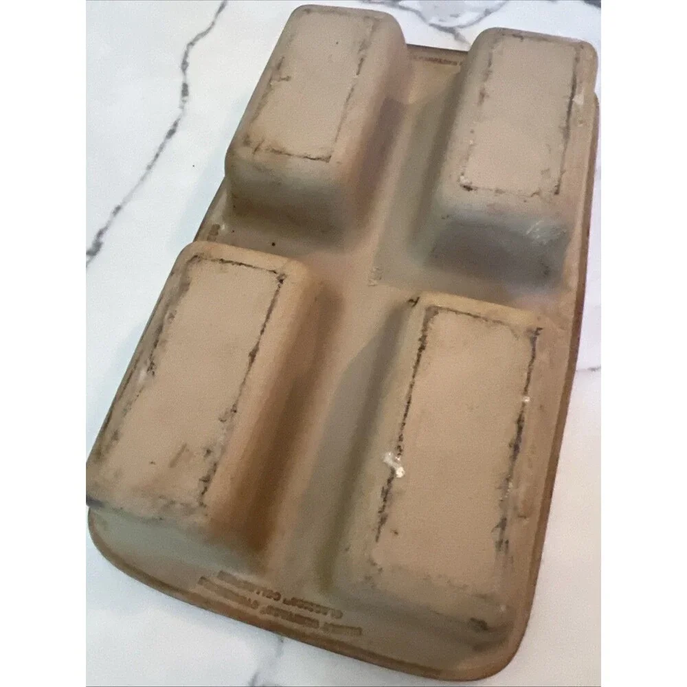 Pampered Chef Mini Loaf Stoneware Bread Pan Family Heritage Classics Collection